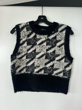 Rag & Bone Houndstooth Knit Sleeveless Sweater Vest!